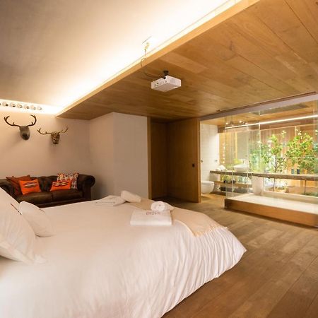 Petit Luxe Loft Apartment Terrassa Exterior photo