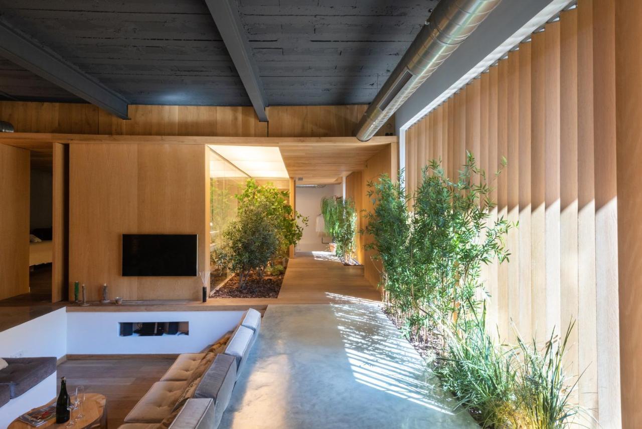Petit Luxe Loft Apartment Terrassa Exterior photo